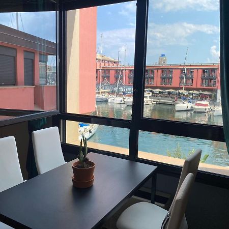 Le Finestre Sull'Acquario Apartment Genoa Bagian luar foto