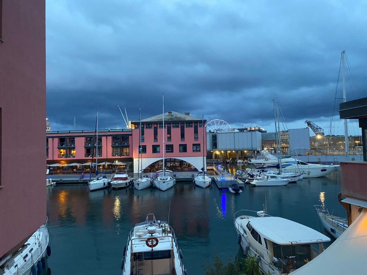 Le Finestre Sull'Acquario Apartment Genoa Bagian luar foto